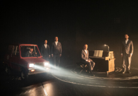 Lieder ohne Worte – Théâtre Vidy-Lausanne – In seiner neuen Arbeit beobachtet Thom Luz die Menschheit im Unfallschock