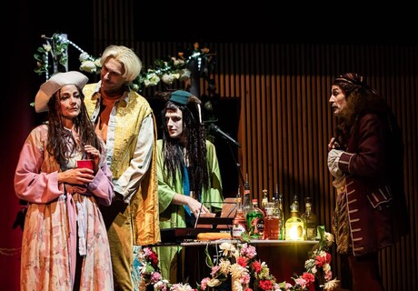 Was ihr wollt – Theater Coburg – Jana Vetten eröffnet mit William Shakespeare die neue Spielstätte Globe