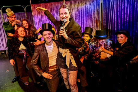 "Kritischer Zustand" an der Bürger:Bühne des Staatsschauspiel Dresden © Sebastian Hoppe