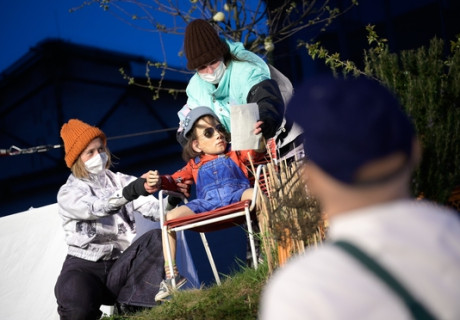 Das Opferfest – Schauspiel Köln – Moritz Sostmann bringt Ibrahim Amirs neue Komödie über eine turbulente muslimische Familienfeier im Kölner CARLsGARTEN zur Uraufführung