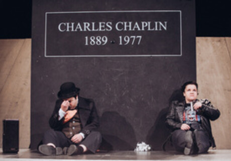 Der große Diktator – Schauspielhaus Graz – Charlie Chaplins legendäre Hitler-Parodie für die Bühne adaptiert von Clara Weyde