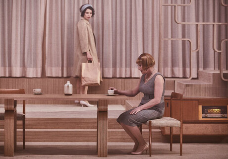 Yerma – Theater Basel – Die slowenische Regisseurin Mateja Koleznik inszeniert Lorcas Tragödie als Drama der falschen Vorstellungen.