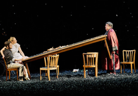 Alle meine Söhne – Vorarlberger Landestheater Bregenz – Niklas Ritter inszeniert Arthur Miller in Bregenz 