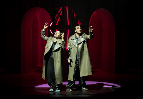 Angst und Schrecken in Mykene – Schauspiel Essen – Felix Krakau erzählt salopp vom Grauen im antiken Familiengeflecht