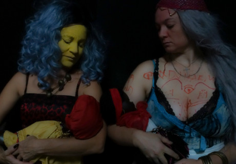 Antigone – Ann Liv Young zerlegt in der Zürcher Gessnerallee mal wieder einen Frauenmythos