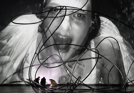 Atlantis – Staatsschauspiel Dresden – Sebastian Hartmann und PC Nackt erzählen mit Schopenhauer von der Welt als Wille und Vorstellung