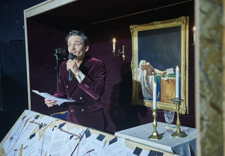 Benefiz. Jeder rettet einen Afrikaner – Schauspiel Wuppertal – Anna-Elisabeth Frick inszeniert Ingrid Lausunds Wohltätigkeits-Satire