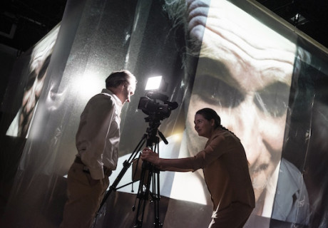 Das Recht des Stärkeren – Florian Fiedler inszeniert Dominik Buschs Stück am Theater Oberhausen