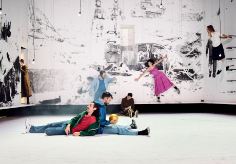 Das mangelnde Licht – Staatstheater Braunschweig – Dagmar Schlingmann inszeniert Nino Haratischwilis Georgien-Roman