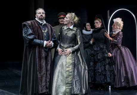 Don Karlos – Schiller-Theater Rudolstadt – Henriette Hörnigk inszeniert Schillers Drama als Spiel mit Macht, Intrigen und großen Gefühlen