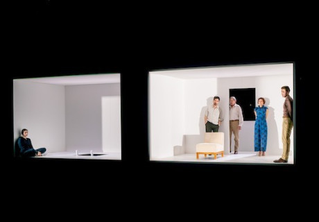 Eines langen Tages Reise in die Nacht – Schauspiel Köln – Präzise wie mit dem Seziermesser legt Luk Perceval den Kern von Eugene O’Neills Meisterwerk bloß 