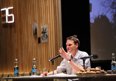 Einar Schleef zum 75. Geburtstag – Fabian Hinrichs Rede bei der Veranstaltung 