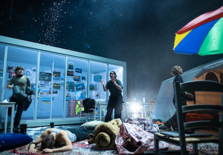 #Ersthelfer #Firstaid – Salzburger Landestheater – Ein Dokumentartheaterstück über den Sommer 2015 von Nuran David Calis