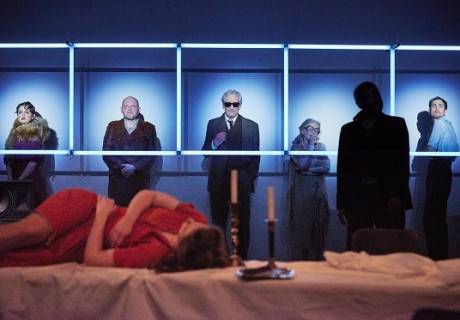 Falsch – Frederic Lion gräbt René Kaliskys vergessenen Totentanz wieder aus und bringt ihn am Wiener Theater Hamakom zur österreichischen Erstaufführung