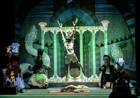 FaustX – Kunstfest Weimar – Der südafrikanische Künstler Brett Bailey eröffnet das Kunstfest Weimar mit Maskentheater nach Goethe