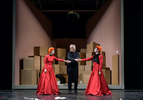 Faust – Nationaltheater Weimar – Jan Neumann verdoppelt das Faust-Personal und liest Goethes Drama als Generationenkonflikt