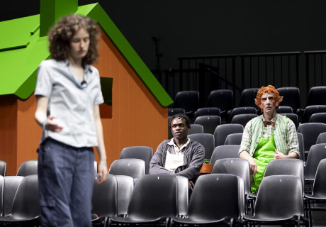 Lange Nacht der Autor:innen – Deutsches Theater Berlin – Festivalabschluss mit vier neuen Stücken zwischen Apokalypse und Aufbruch