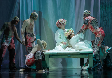 Frankenstein – Pfalztheater Kaiserslautern – Stephan Beer erzählt Mary Shelleys Wissenschaftsklassiker mit den Mitteln des Tanzes