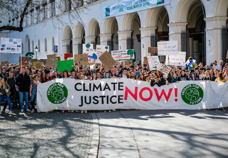 Wie schlechte Klimapolitik und rechte Demagogie unheilvoll zusammenhängen – Ein Essay von Christian Tschirner