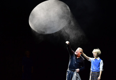 Leben des Galilei – Düsseldorfer Schauspielhaus – Lars-Ole Walburg inszeniert Brecht mit Burghart Klaußner