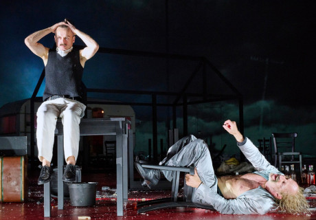 Herr Puntila und sein Knecht Matti – Deutsches Schauspielhaus Hamburg – Karin Beier findet bei Bertolt Brecht die Archetypen des 20. Jahrhunderts