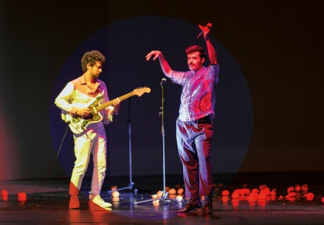 Diaspora Europa – Volksbühne Berlin – Die Volksbühne verlegt ein Festival mit Perspektiven von Rom*nja, Sinte*zze und Jüd*innen ins Netz