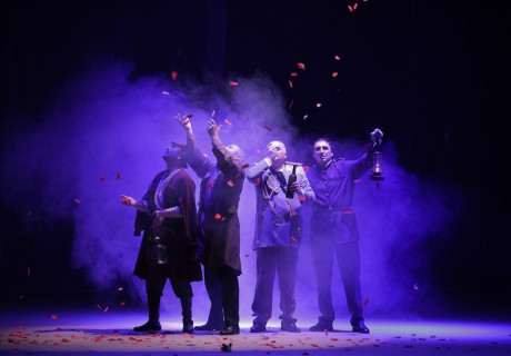 Theaterbrief aus Georgien –  Wie das georgische Theater mit Geistern der Antike und der sowjetischen Geschichte spielt