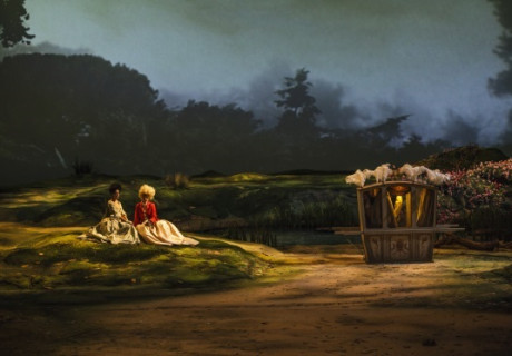 Liberté – Albert Serras Versuch über Libertinage, Rokoko-Lüsternheit und Tugendterror an der Volksbühne Berlin