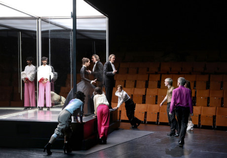 Lorenzaccio – Schauspielhaus Bochum – Nora Schlocker inszeniert Alfred de Mussets selten gespieltes Revolutions-Drama