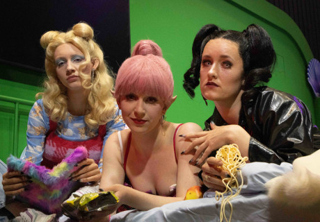 Maria Magda – Theater Münster – Svenja Viola Bungartens in Heidelberg prämierter Feminismus-Schocker kommt zur Uraufführung