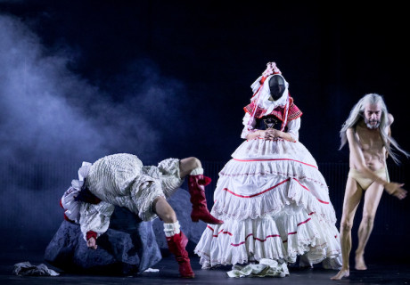 Merlin oder Das wüste Land – Landestheater Neustrelitz – Maik Priebe stellt bei seinem Einstand als Schauspieldirektor die ganz großen Menschheitsfragen 
