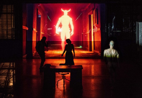 Odyssey. A Story for Hollywood – Schauspiel Stuttgart – Krzysztof Warlikowskis Produktion aus dem Nowy Teatr Warschau ist jetzt in Stuttgart angekommen