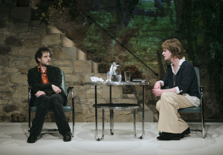 Oh Gott! – Zimmertheater Tübingen – Neu-Intendant Thomas Bockelmann zeigt ein Therapiegespräch der besonderen Art