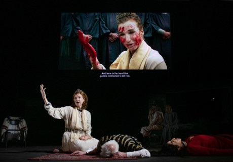 Orest in Mossul – Schauspielhaus Bochum – Milo Raus in Mossul entstandene Atriden-Inszenierung erzählt von der Unmöglichkeit zu Rache und Vergebung 