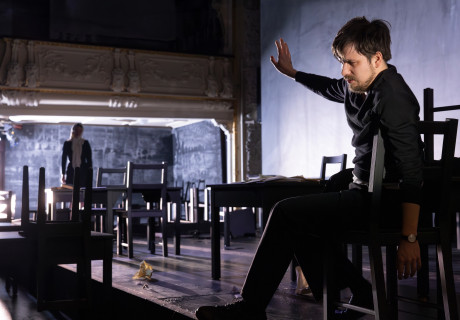 Platonow (Die Vaterlosen) – Mecklenburgisches Staatstheater Schwerin – Johannes Schütz inszeniert Tschechows frühes Drama