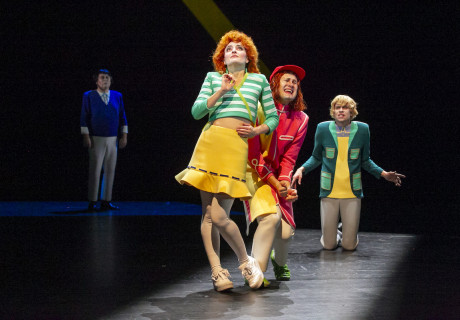 Das Portal – Schauspiel Stuttgart – Herbert Fritsch mit einer Uraufführung von Nis-Momme Stockmann