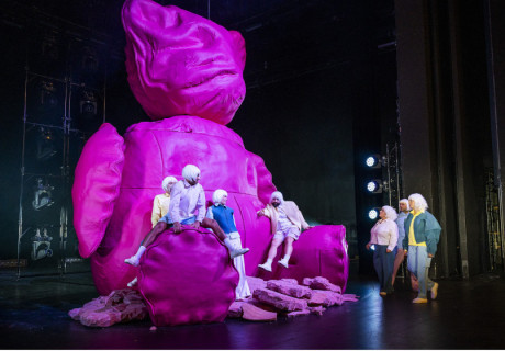 Romeo und Julia – Schauspiel Leipzig – Pia Richter umschmeichelt mit Shakespeares Liebestragödie das Publikum