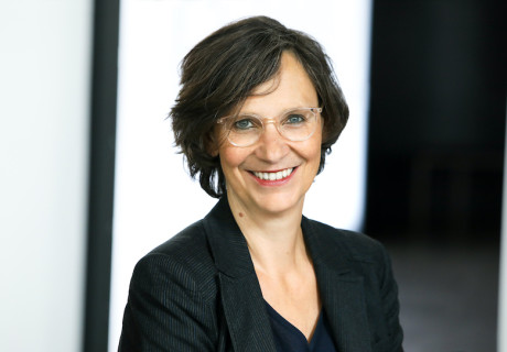 Stadttheaterdebatte – Sabine Reich über Theater jenseits der alten Tischgesellschaft