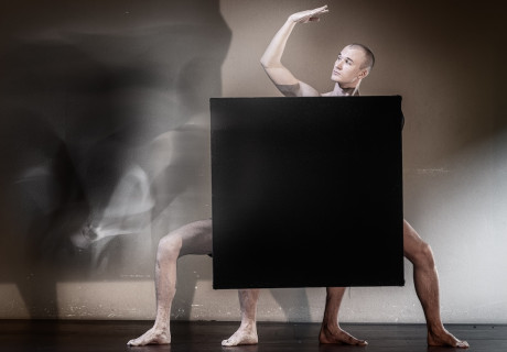 Sieg über die Sonne – HAU Berlin – Showcase Beat Le Mot, das Von Krahli Teater Tallinn und das Solistenensemble Kaleidoskop rekonstruieren eine verschollene futuristische Oper 