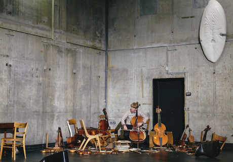 Die Sorglosschlafenden, die Frischaufgeblühten – Deutsches Schauspielhaus Hamburg – Christoph Marthaler spürt mit Texten von Friedrich Hölderlin dem Pathos des Vergeblichen nach