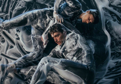 Inside Endzeit: Texte zur Klimakrise (3) – Ein Gruppengespräch über Katastrophenästhetik, Theater und Produktionsdruck 