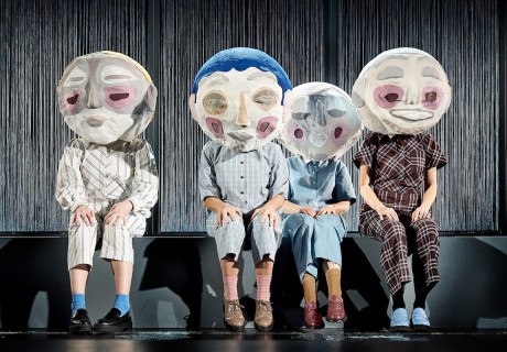 Stromberger oder Bilder von allem – Vorarlberger Landestheater – Gerhild Steinbuch erzählt von der Widerstandskämpferin Maria Stromberger