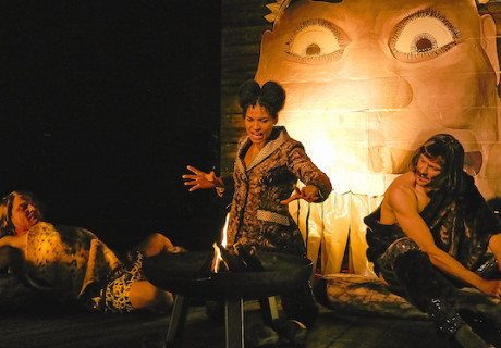 Stunde der Hochstapler – Berliner Ensemble – Alexander Eisenach setzt seine Erkundung des Krull-Prinzips fort