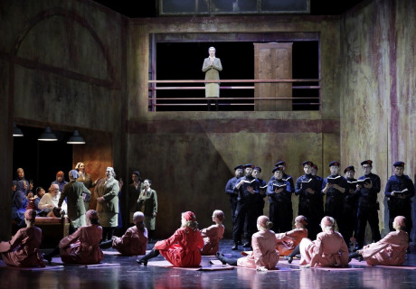 The Handmaid's Tale – Theater Freiburg – Peter Carp inszeniert die Oper frei nach Margaret Atwoods dystopischen Roman