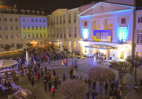 Theaterpodcast (45) – Theater in Zeiten des Krieges gegen die Ukraine