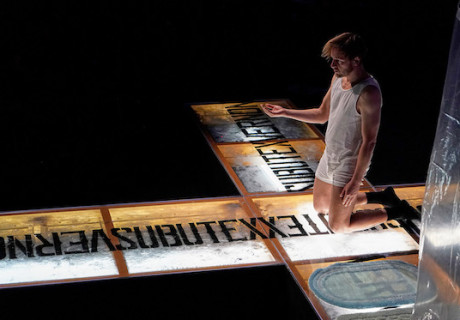 Vernon Subutex - Die Welturaufführung der Romantrilogie von Virginie Despentes inszeniert Peter Kastenmüller am Theater Neumarkt in Zürich