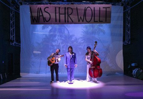 Was ihr wollt – Theater an der Parkaue Berlin – Alexander Riemenschneider inszeniert den Shakespeare-Klassiker für ein junges Publikum