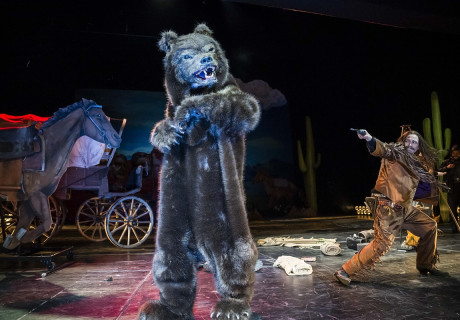 Winnetou V – Stadttheater Ingolstadt – Kieran Joel mit einem schwungvollen Anti-Western