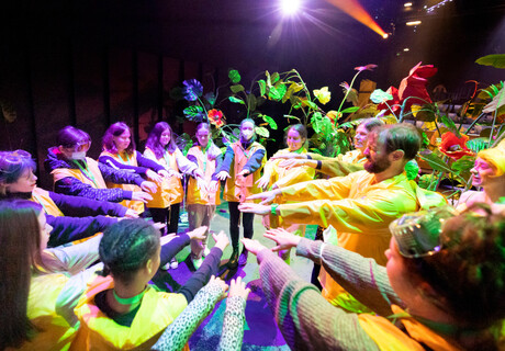 Generation One – Junges Schauspielhaus Hamburg – Prinzip Gonzo mit einem futuristischen Theater-Game für junge Menschen
