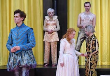 Shakespeare in Love – von Bettina Bruinier am Saarländischen Staatstheater Saarbrücken als Pop-Musical inszeniert